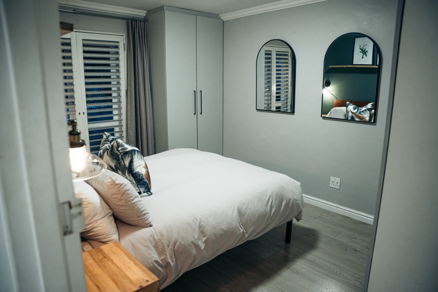 2 Bedroom Property for Sale in Green Point Western Cape